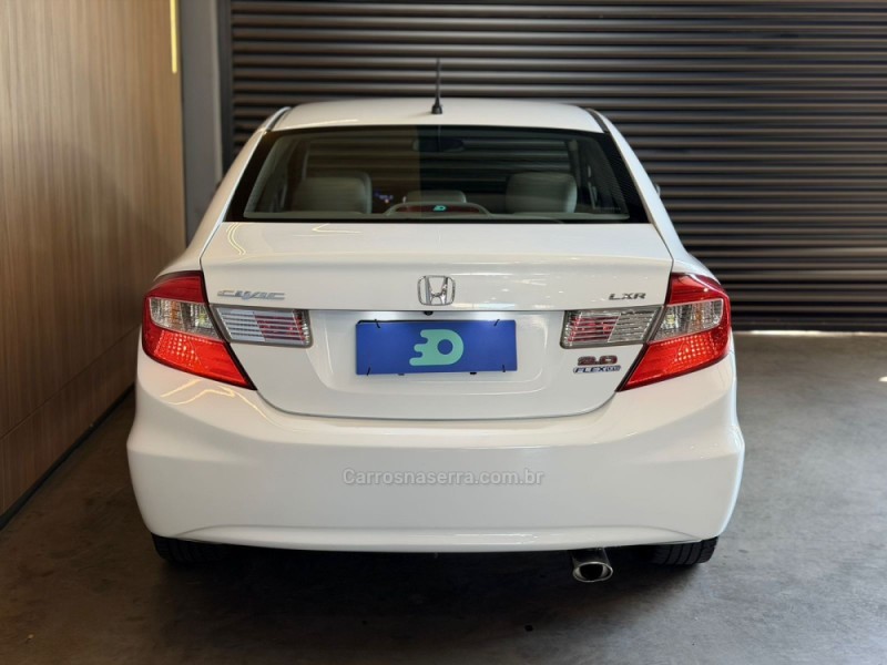 CIVIC 2.0 LXR 16V FLEX 4P AUTOMÁTICO - 2014 - LAJEADO