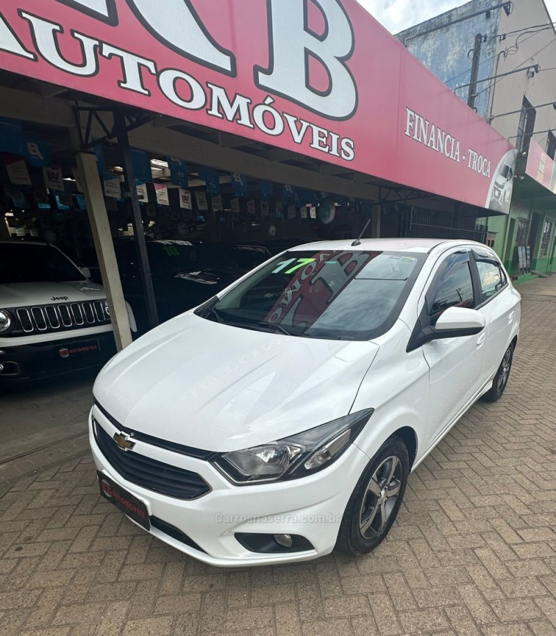 ONIX 1.4 MPFI LTZ 8V FLEX 4P MANUAL - 2017 - PAROBé