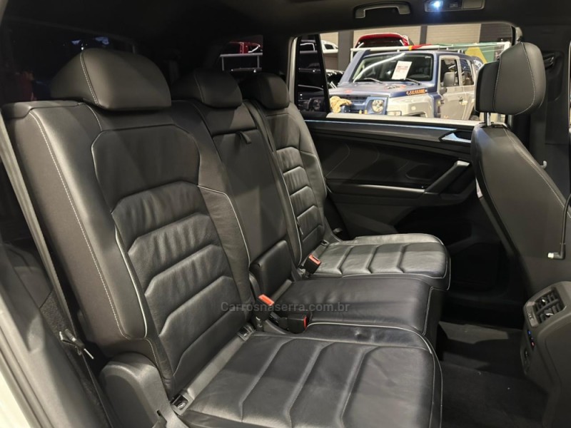 TIGUAN 2.0 TSI R-LINE 16V TURBO GASOLINA 4P TIPTRONIC - 2016 - CAXIAS DO SUL