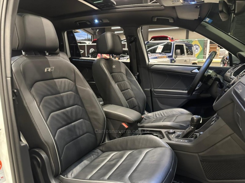 TIGUAN 2.0 TSI R-LINE 16V TURBO GASOLINA 4P TIPTRONIC - 2016 - CAXIAS DO SUL