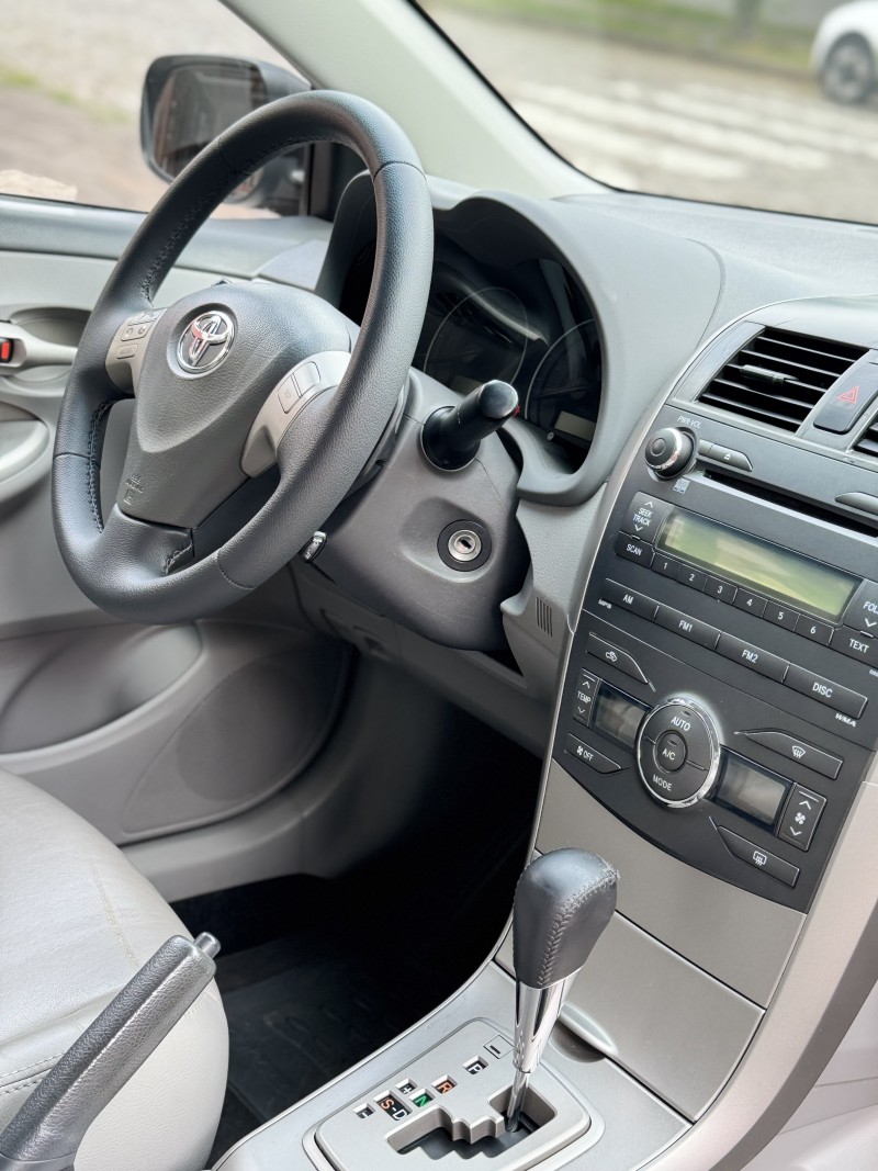 COROLLA 2.0 XEI 16V FLEX 4P AUTOMÁTICO - 2011 - CAXIAS DO SUL