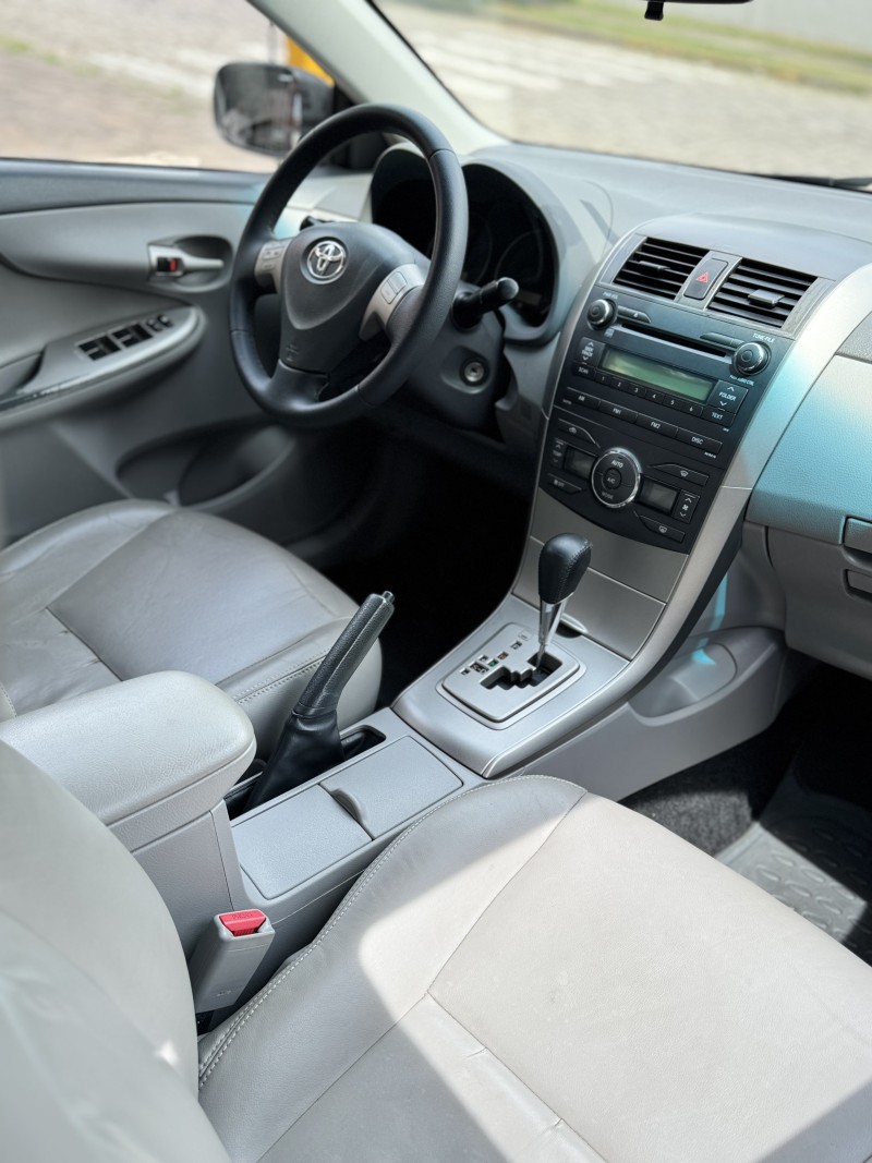 COROLLA 2.0 XEI 16V FLEX 4P AUTOMÁTICO - 2011 - CAXIAS DO SUL