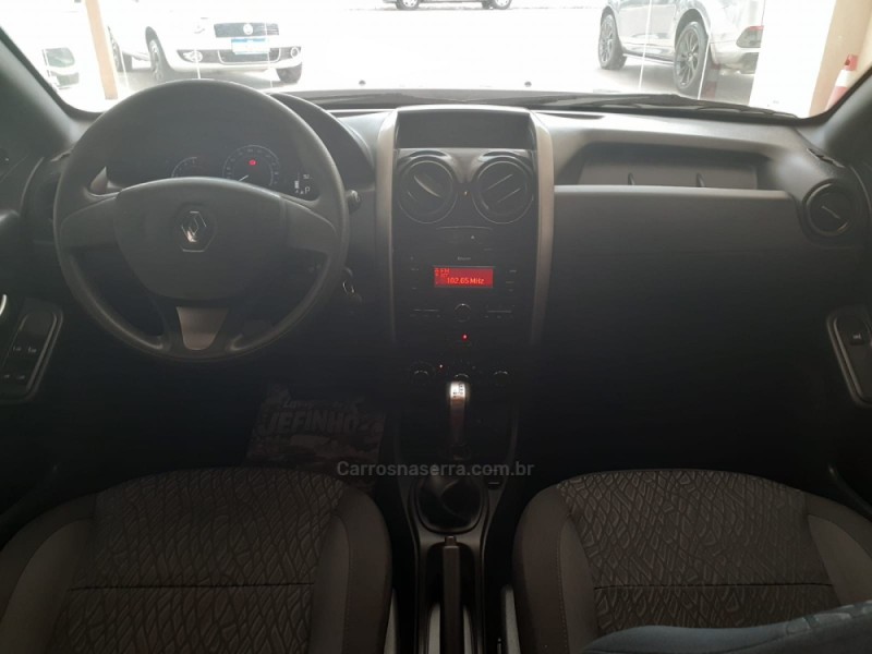DUSTER 1.6 EXPRESSION 4X2 16V FLEX 4P AUTOMÁTICO - 2020 - CANELA