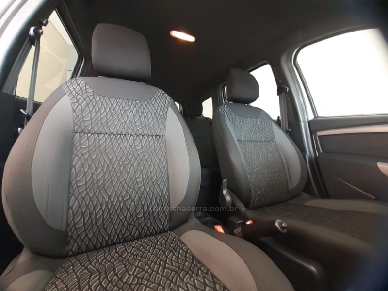 DUSTER 1.6 EXPRESSION 4X2 16V FLEX 4P AUTOMÁTICO - 2020 - CANELA