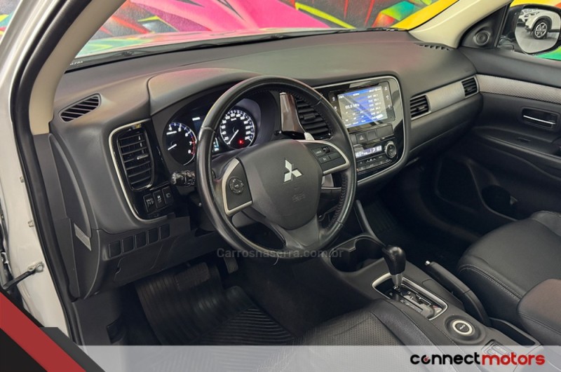 OUTLANDER 3.0 GT 4X4 V6 24V GASOLINA 4P AUTOMÁTICO - 2014 - BENTO GONçALVES