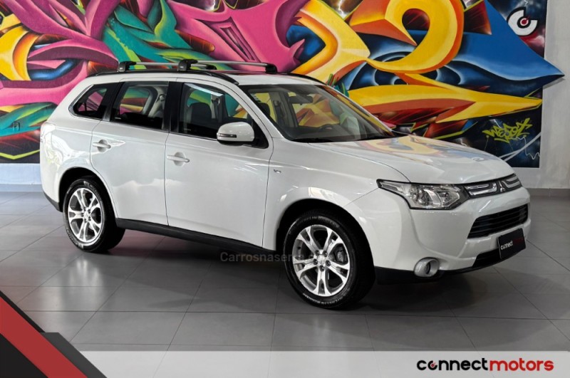 outlander 3.0 gt 4x4 v6 24v gasolina 4p automatico 2014 bento goncalves