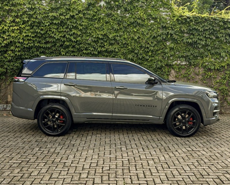 COMMANDER 2.0 HURRICANE BLACKHAWK 4X4 TURBO GASOLINA 4P AUTOMÁTICO - 2025 - TAQUARA