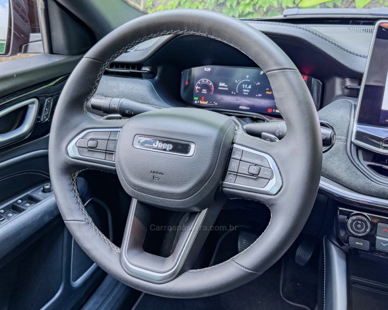 COMMANDER 2.0 HURRICANE BLACKHAWK 4X4 TURBO GASOLINA 4P AUTOMÁTICO - 2025 - TAQUARA