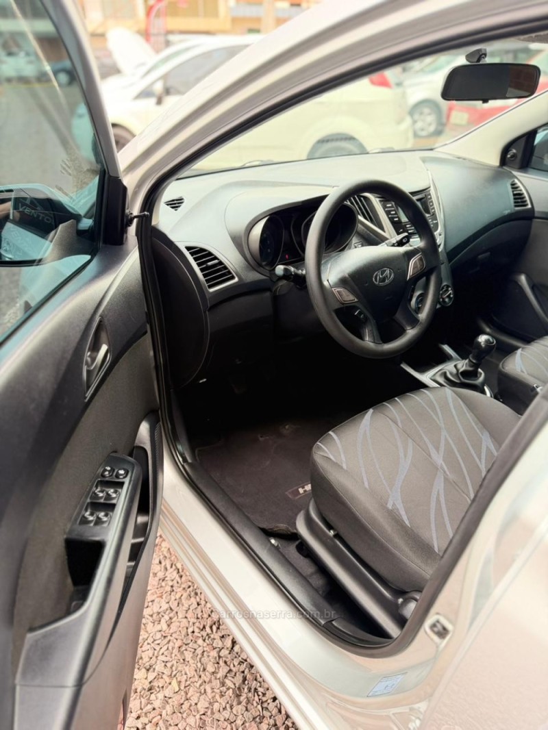 HB20 1.0 COMFORT PLUS 12V FLEX 4P MANUAL - 2014 - LAJEADO