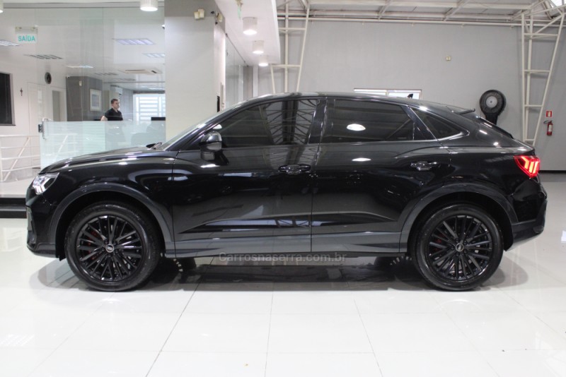 Q3 2.0 TFSI PERFORMANCE SPORTBACK TURBO GASOLINA 4P AUTOMÁTICO - 2025 - CAXIAS DO SUL