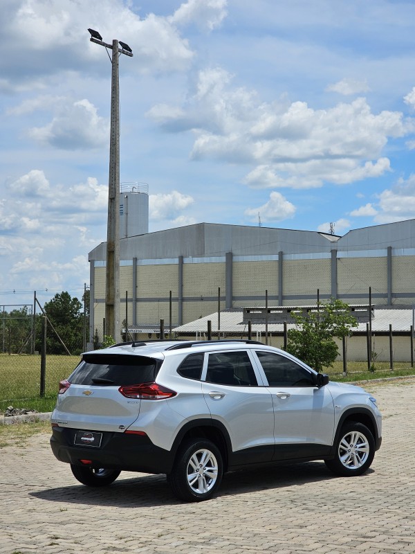 TRACKER 1.0 12V TURBO FLEX 4P AUTOMÁTICO - 2021 - ANTôNIO PRADO