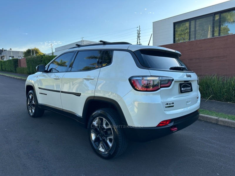 COMPASS 2.0 16V DIESEL TRAILHAWK 4X4 AUTOMÁTICO - 2018 - SãO LEOPOLDO