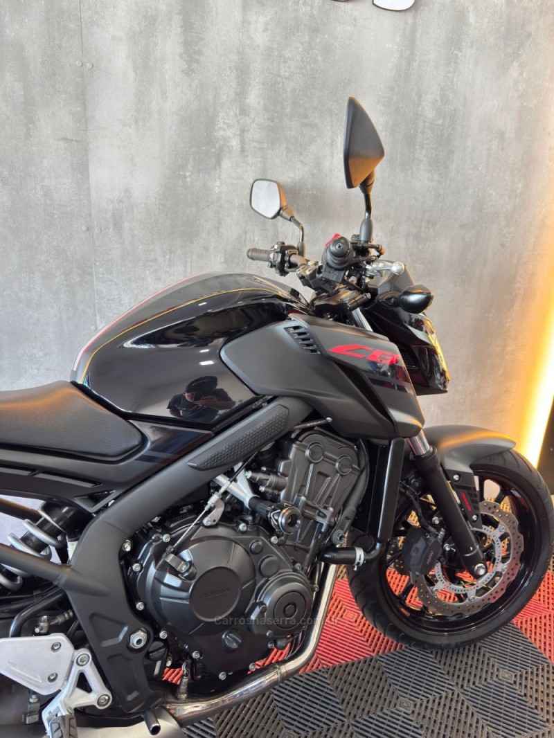 CB 650 F ABS - 2019 - PORTãO
