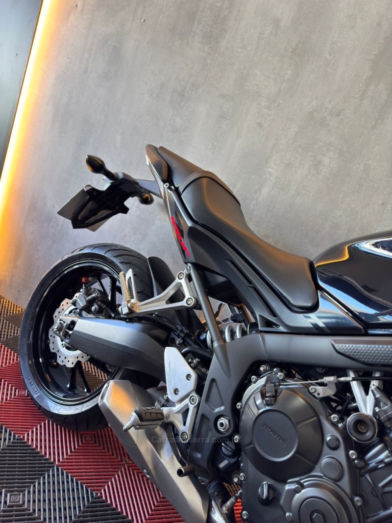 CB 650 F ABS - 2019 - PORTãO