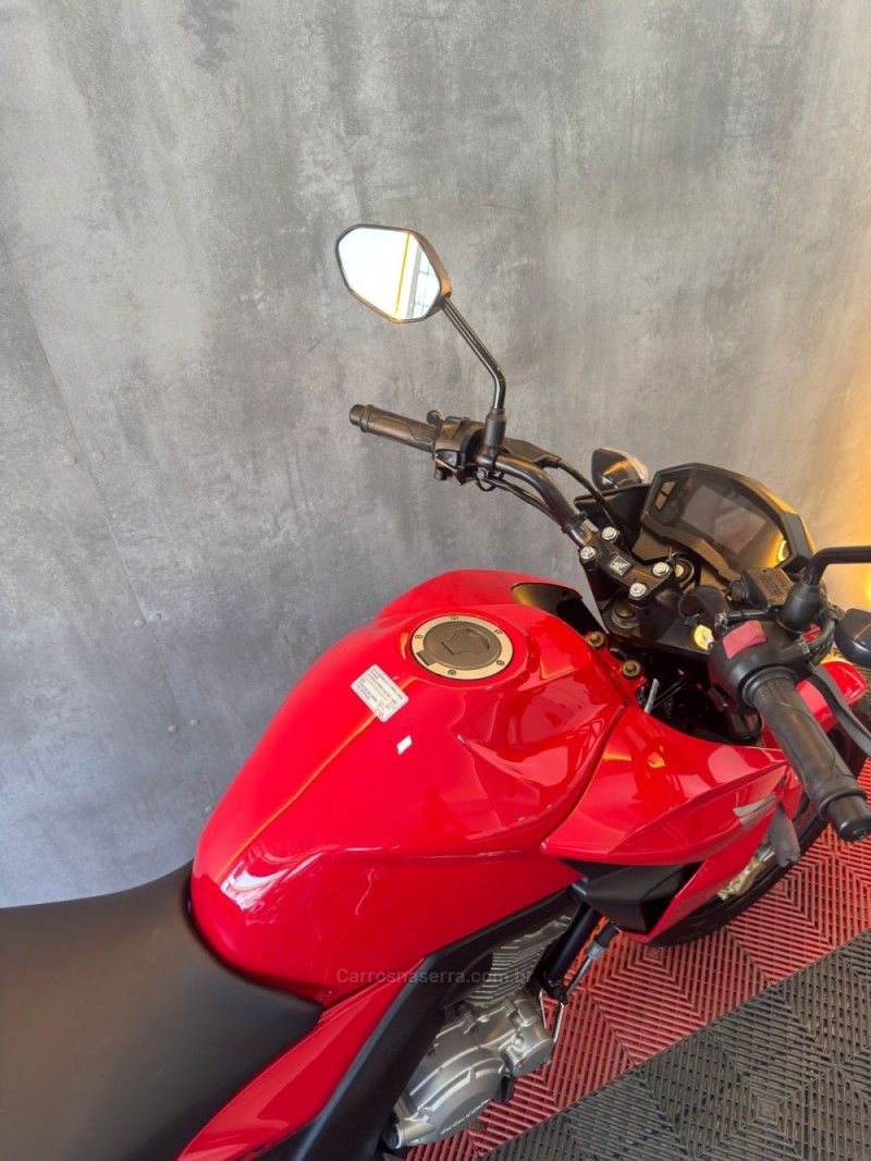 CB 250F TWISTER  - 2016 - PORTãO