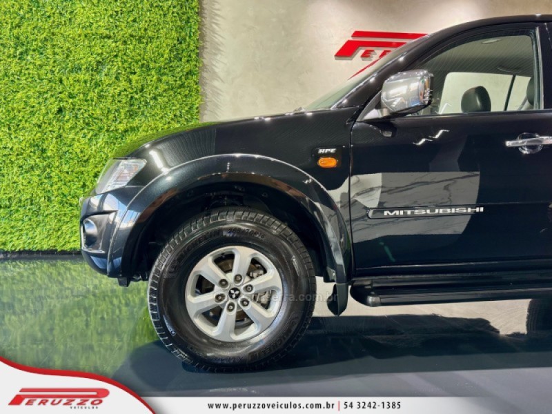 L200 TRITON 3.2 HPE 4X4 CD 16V TURBO INTERCOOLER DIESEL 4P AUTOMÁTICO - 2012 - NOVA PRATA