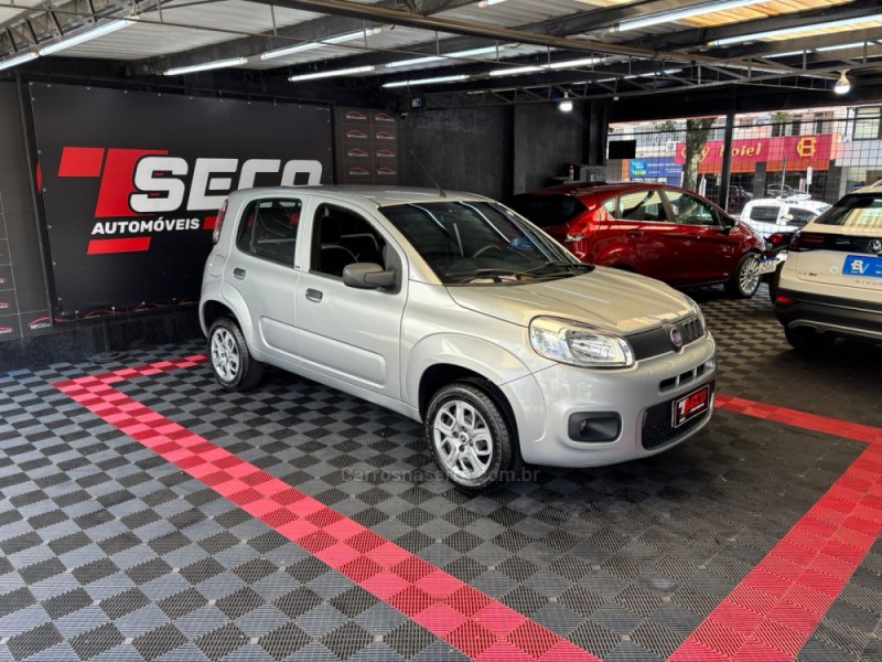 UNO 1.0 EVO ATTRACTIVE 8V FLEX 4P MANUAL - 2015 - PASSO FUNDO