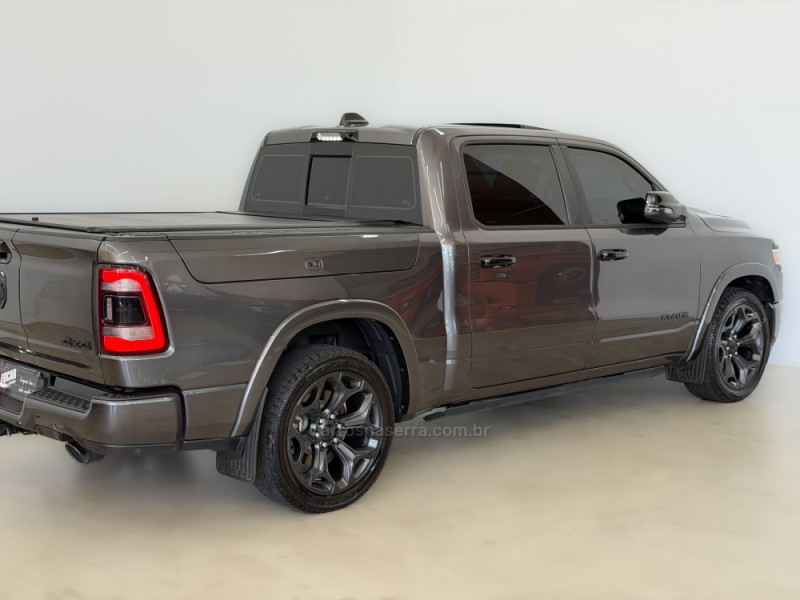 1500 5.7 V8 LIMITED NIGTH EDITION CD 4X4 GASOLINA 4P AUTOMÁTICO - 2024 - CAXIAS DO SUL