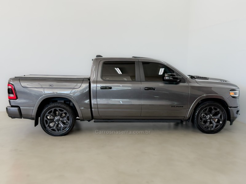 1500 5.7 V8 LIMITED NIGTH EDITION CD 4X4 GASOLINA 4P AUTOMÁTICO - 2024 - CAXIAS DO SUL