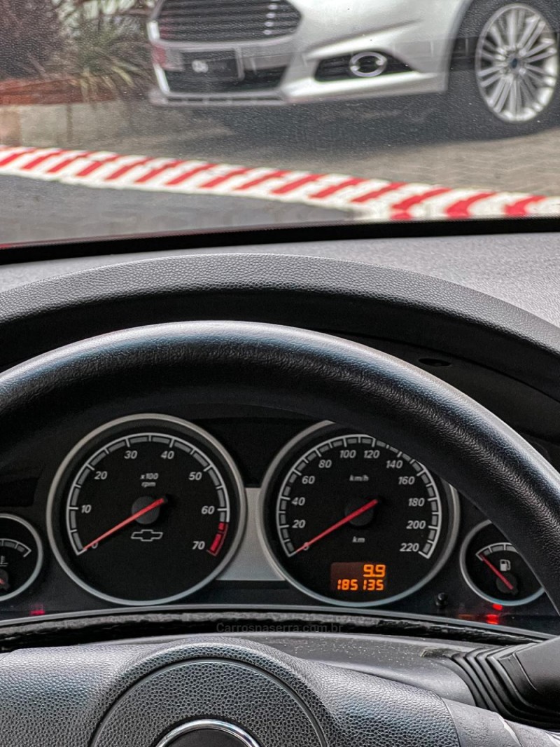 VECTRA 2.0 MPFI GT HATCH 8V FLEX 4P MANUAL - 2009 - CANELA