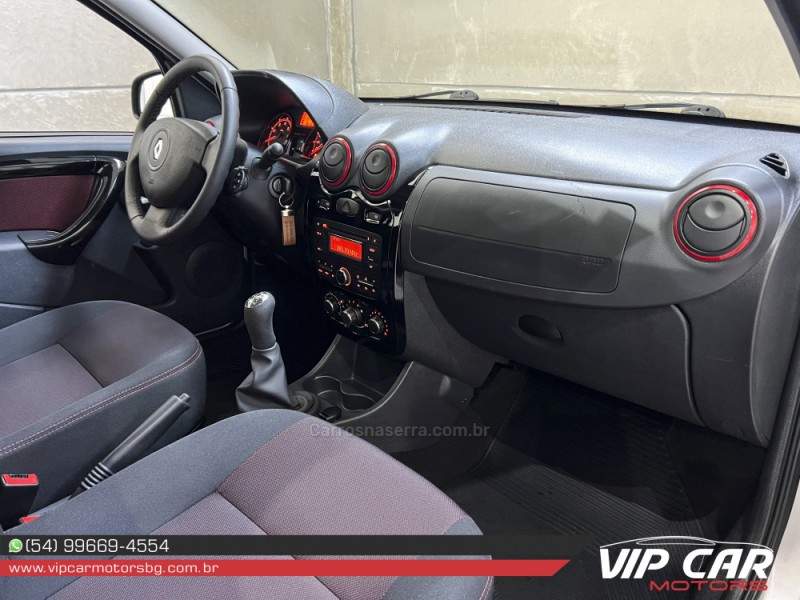 SANDERO 1.6 STEPWAY 8V FLEX 4P MANUAL - 2014 - FARROUPILHA