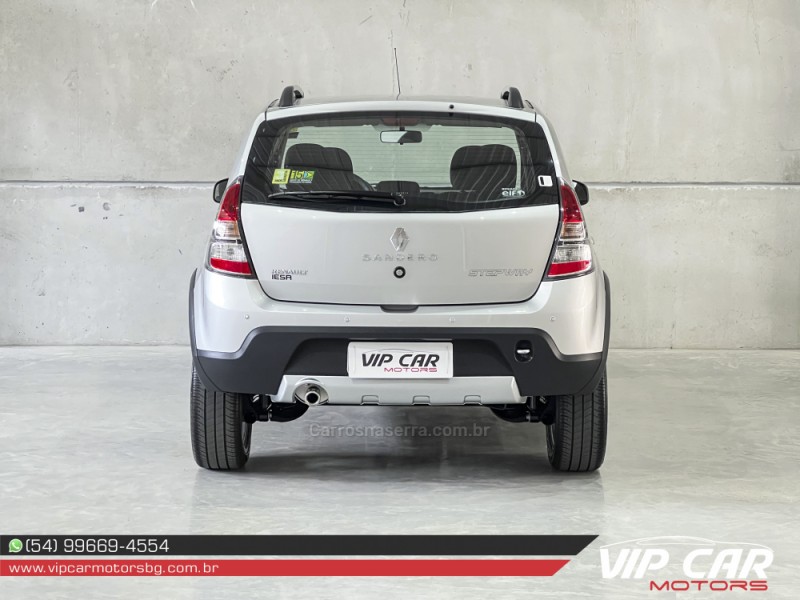 SANDERO 1.6 STEPWAY 8V FLEX 4P MANUAL - 2014 - FARROUPILHA