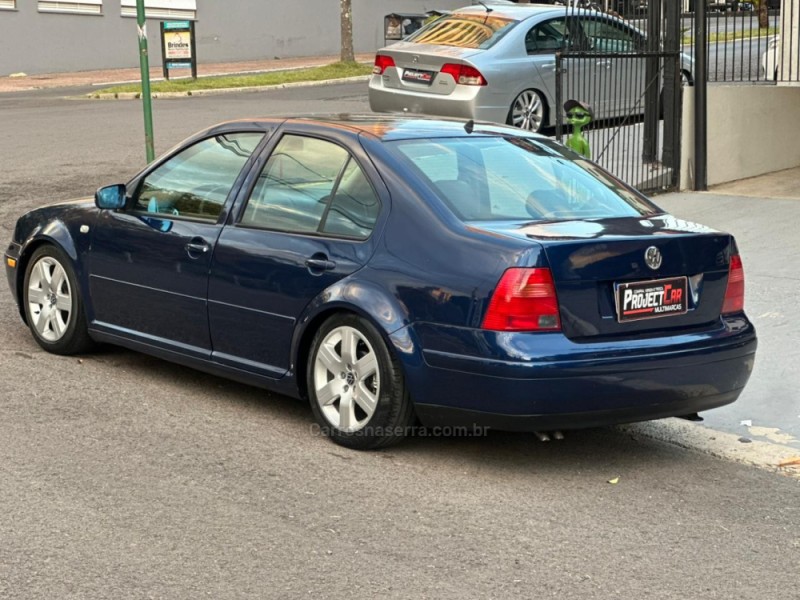 BORA 2.0 MI 8V FLEX 4P MANUAL - 2001 - NOVO HAMBURGO