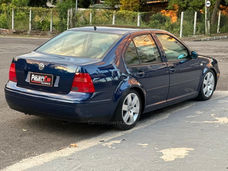 BORA 2.0 MI 8V FLEX 4P MANUAL - 2001 - NOVO HAMBURGO