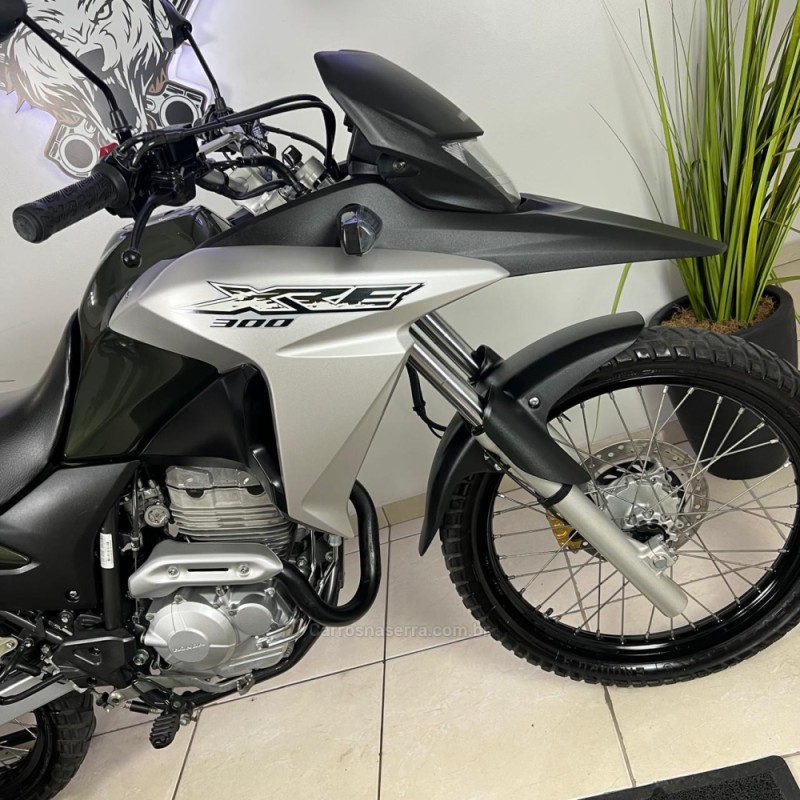 XRE 300 STANDARD - 2017 - CAXIAS DO SUL