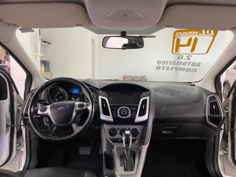 FOCUS 2.0 SE PLUS 16V FLEX 4P AUTOMÁTICO - 2014 - NOVA BASSANO
