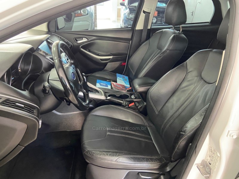FOCUS 2.0 SE PLUS 16V FLEX 4P AUTOMÁTICO - 2014 - NOVA BASSANO