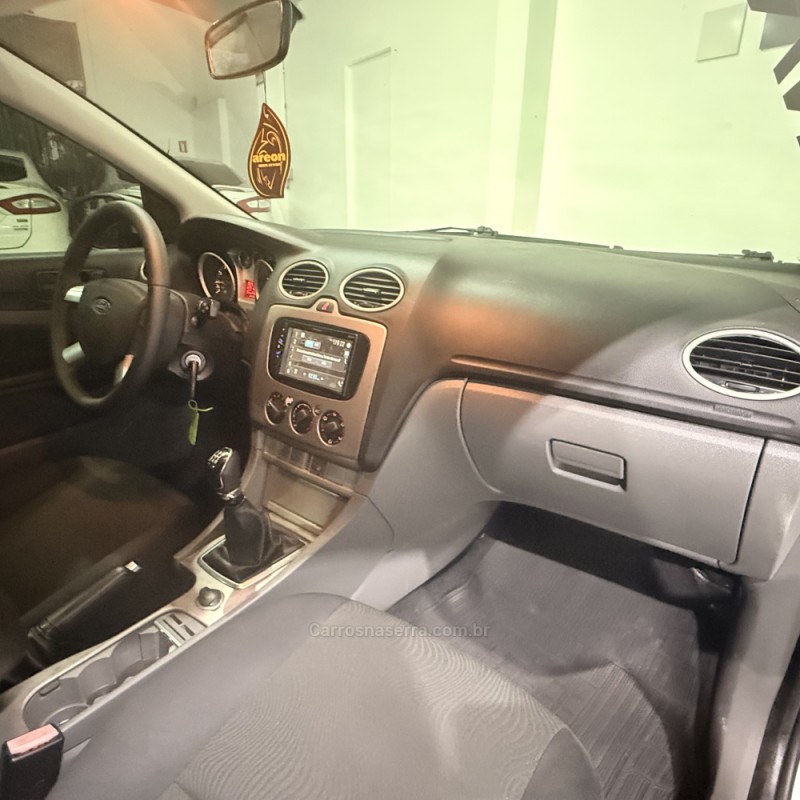 FOCUS 1.6 GLX 16V FLEX 4P MANUAL - 2010 - NOVO HAMBURGO