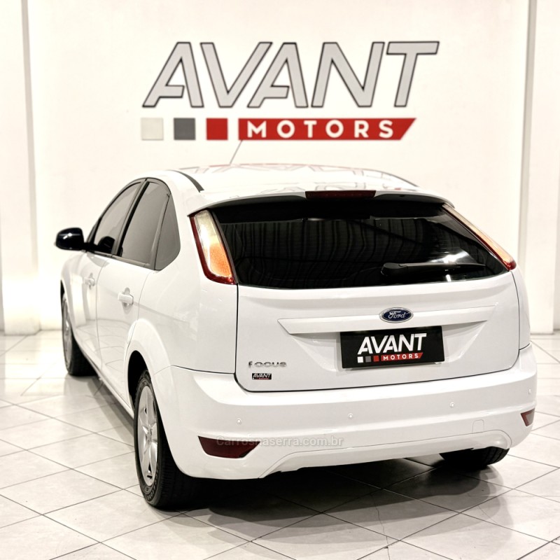 FOCUS 1.6 GLX 16V FLEX 4P MANUAL - 2010 - NOVO HAMBURGO