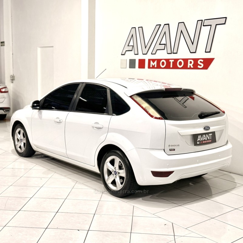 FOCUS 1.6 GLX 16V FLEX 4P MANUAL - 2010 - NOVO HAMBURGO