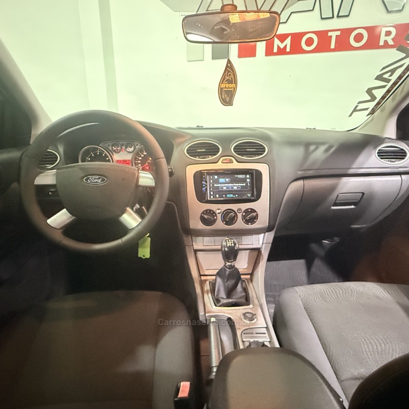 FOCUS 1.6 GLX 16V FLEX 4P MANUAL - 2010 - NOVO HAMBURGO