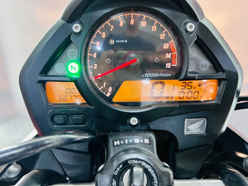 CB 600F HORNET - 2010 - CAMPO BOM