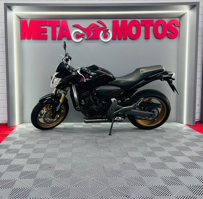 CB 600F HORNET - 2010 - CAMPO BOM