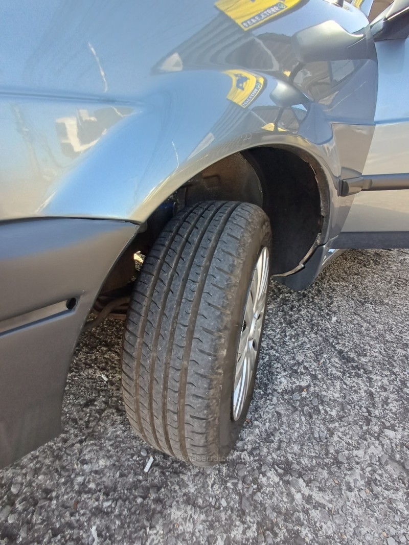 SANTANA 1.8 CL 8V GASOLINA 2P MANUAL - 1992 - CAXIAS DO SUL