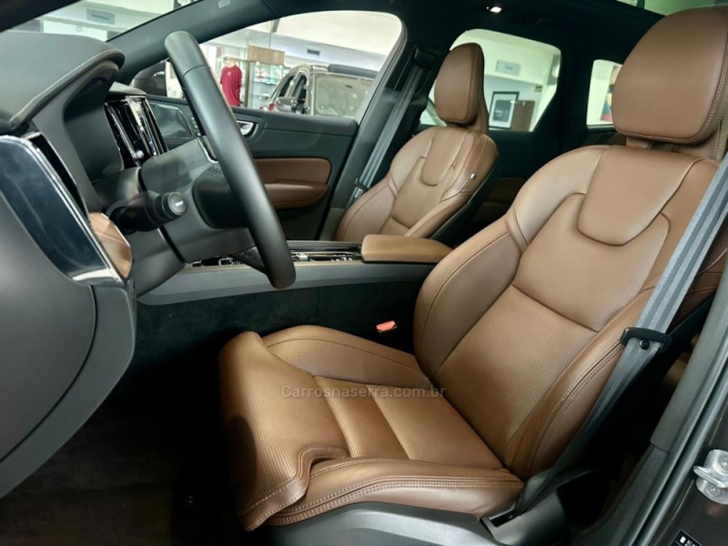 XC60 2.0 T8 ULTIMATE AWD HIBRIDO 4P AUTOMÁTICO - 2024 - NOVO HAMBURGO