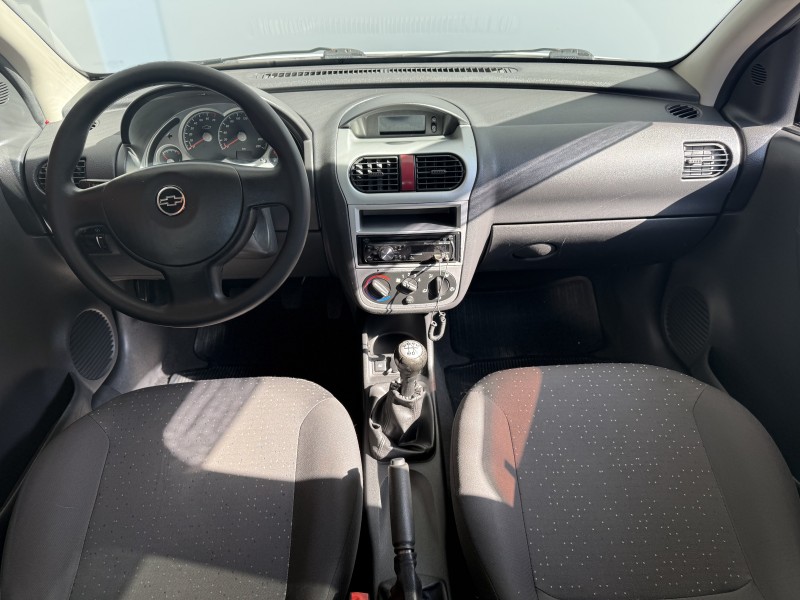 CORSA 1.4 MPFI PREMIUM 8V FLEX 4P MANUAL - 2010 - CAXIAS DO SUL
