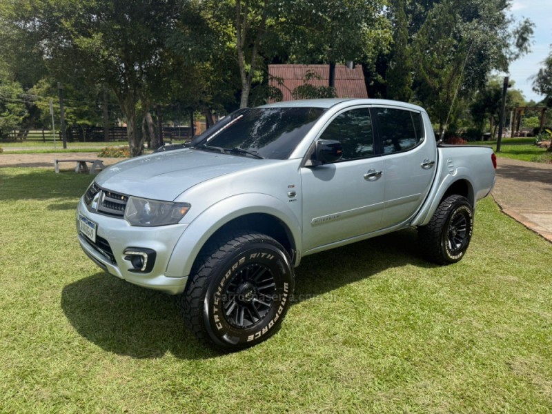L200 TRITON 3.2 HPE 4X4 CD 16V TURBO INTERCOOLER DIESEL 4P AUTOMÁTICO - 2017 - BROCHIER