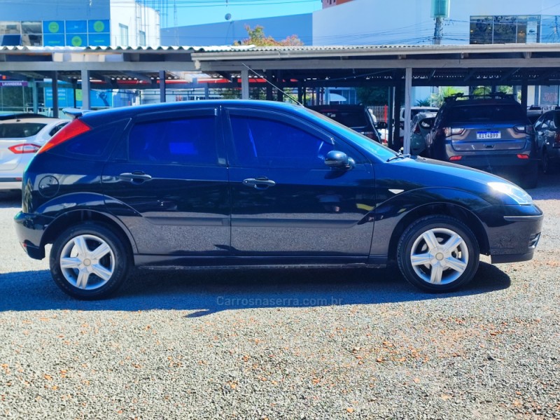FOCUS 1.6 GLX 8V FLEX 4P MANUAL - 2008 - FARROUPILHA