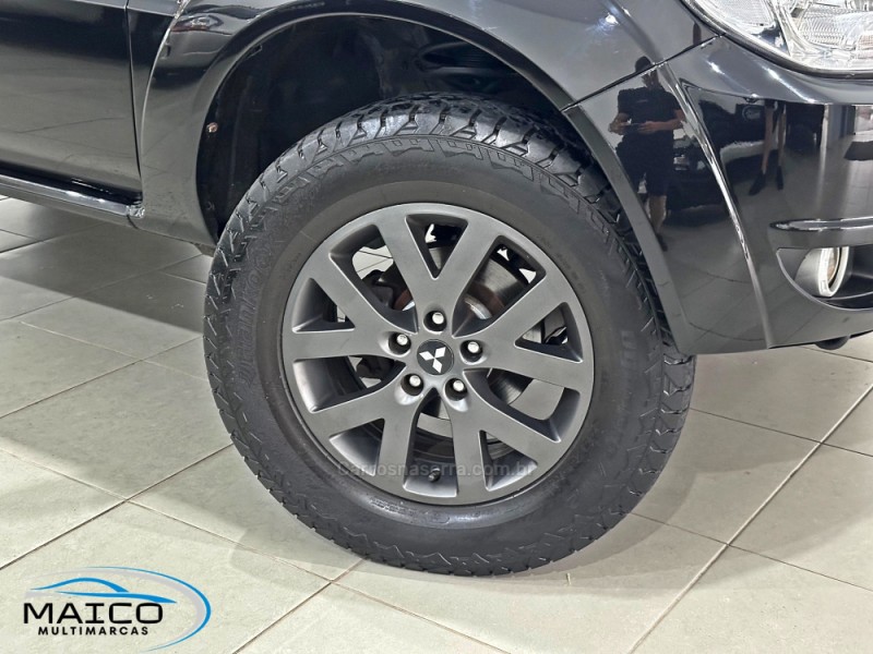 PAJERO TR4 2.0 4X4 16V 140CV FLEX 4P AUTOMÁTICO - 2012 - NOVO HAMBURGO