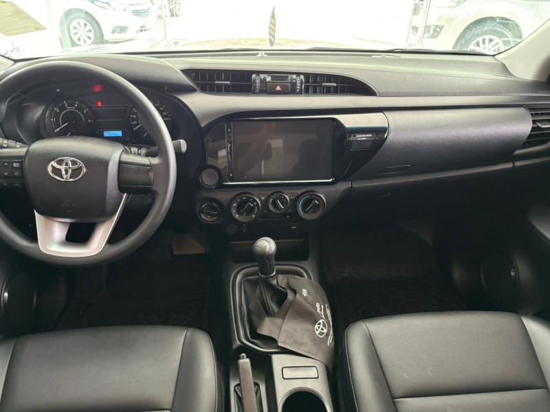 HILUX 2.8 4X4 CD 8V DIESEL 4P MANUAL - 2024 - NOVA PETRóPOLIS