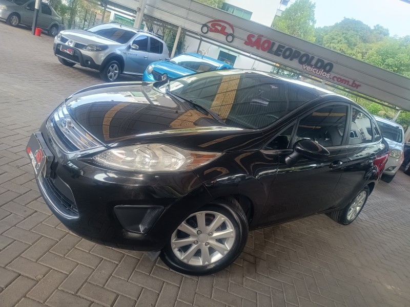 FIESTA 1.6 SE SEDAN 16V FLEX 4P MANUAL - 2011 - CAXIAS DO SUL