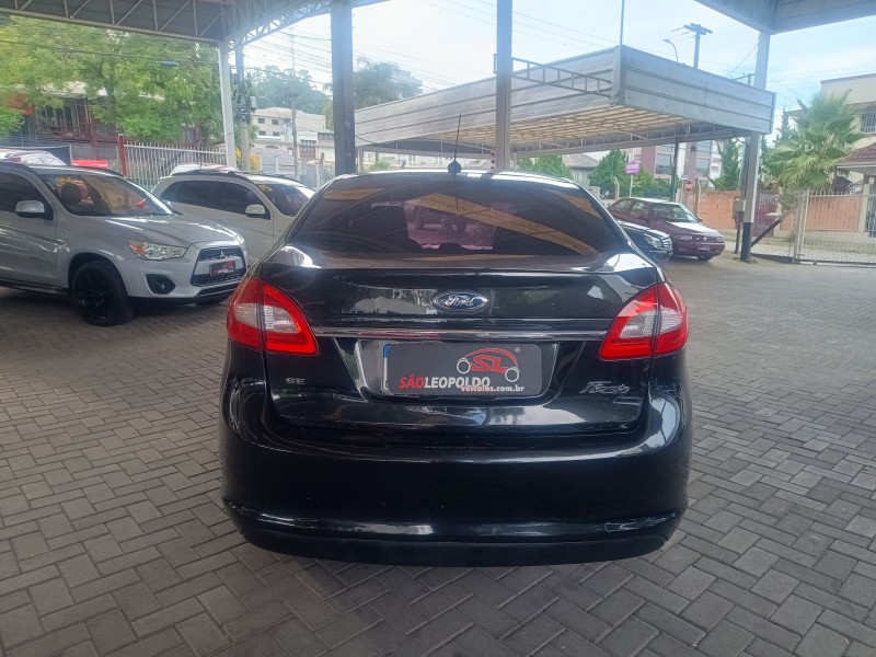 FIESTA 1.6 SE SEDAN 16V FLEX 4P MANUAL - 2011 - CAXIAS DO SUL