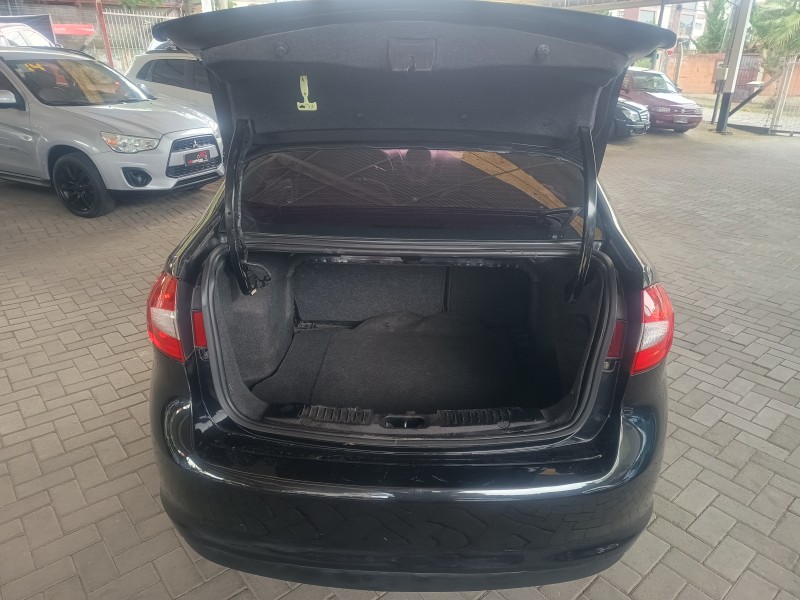 FIESTA 1.6 SE SEDAN 16V FLEX 4P MANUAL - 2011 - CAXIAS DO SUL