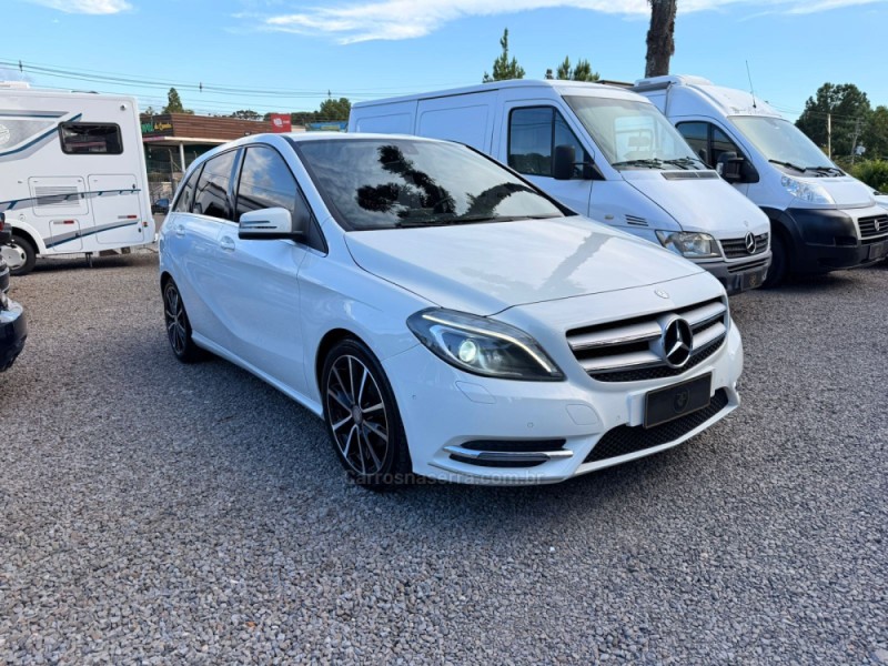 B 200 1.6 TURBO GASOLINA 4P AUTOMÁTICO - 2014 - CANELA