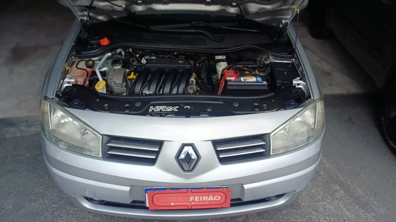 MÉGANE 1.6 DYNAMIQUE GRAND TOUR 16V FLEX 4P MANUAL - 2011 - CAXIAS DO SUL