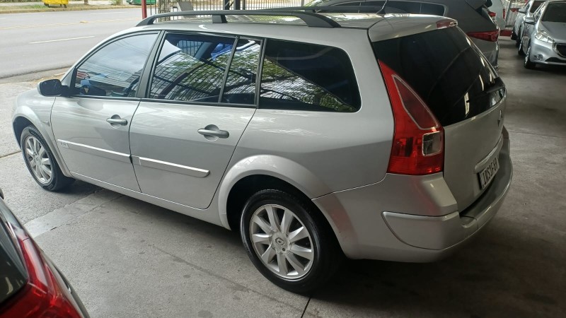 MÉGANE 1.6 DYNAMIQUE GRAND TOUR 16V FLEX 4P MANUAL - 2011 - CAXIAS DO SUL